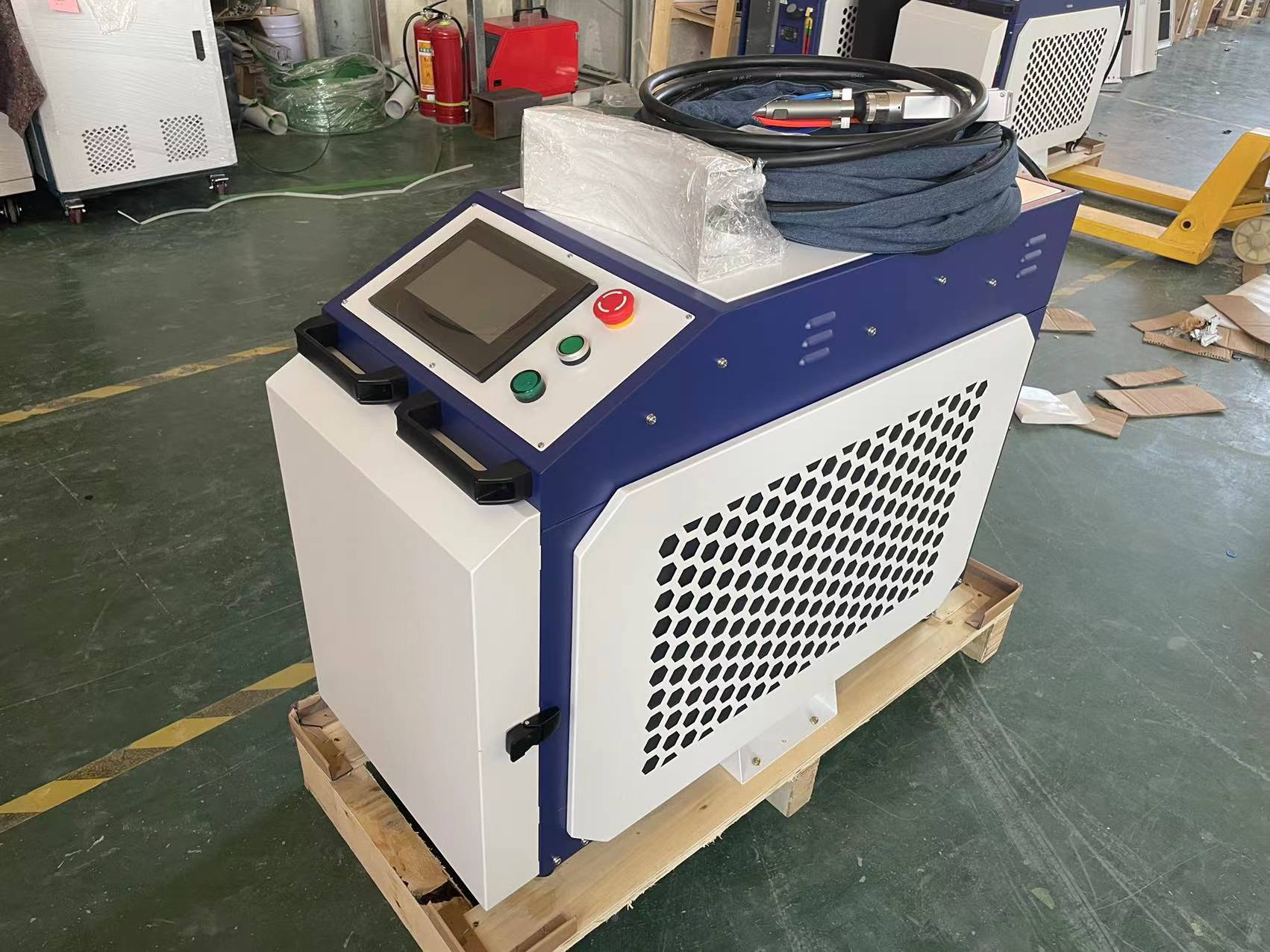 Saldatore laser a fibra indust - Heavy Equipment Welder recensione e prezzo